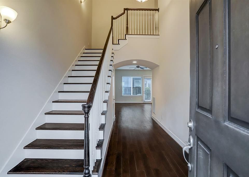1st image of 8819 Hollister Square Ct