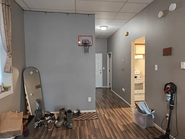 58-60 North Ave #4 — Photo 3