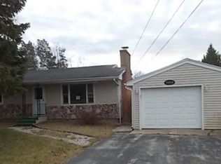 33213 80th St, Burlington, WI 53105