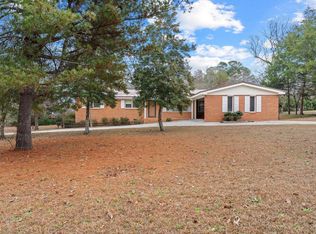 104 Lakeside Dr, Warner Robins, GA 31088