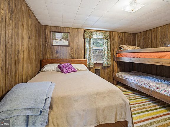 29th image of 149 Cabin Ln