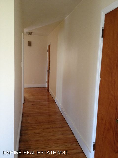 2nd image of 3290 Balltown Rd APT 3