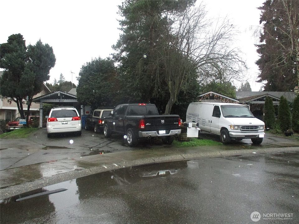 1st image of 910 142nd Avenue SE