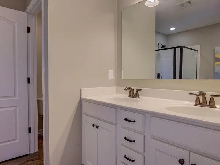 11916 Trottingham Cir — Photo 23