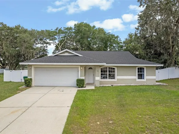 404 Hamlet Ct, Fruitland Park, FL 34731