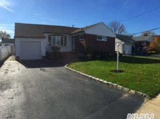 51 Margaret Rd, Massapequa, NY 11758