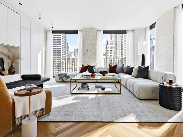 16 West 40th Street image 1 of 15