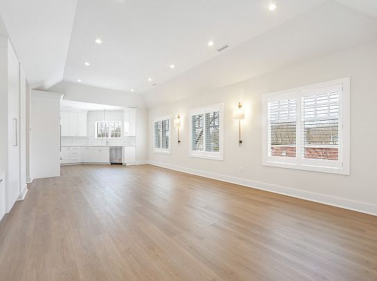 2nd image of 445 Ramapo Valley Rd Floor 1