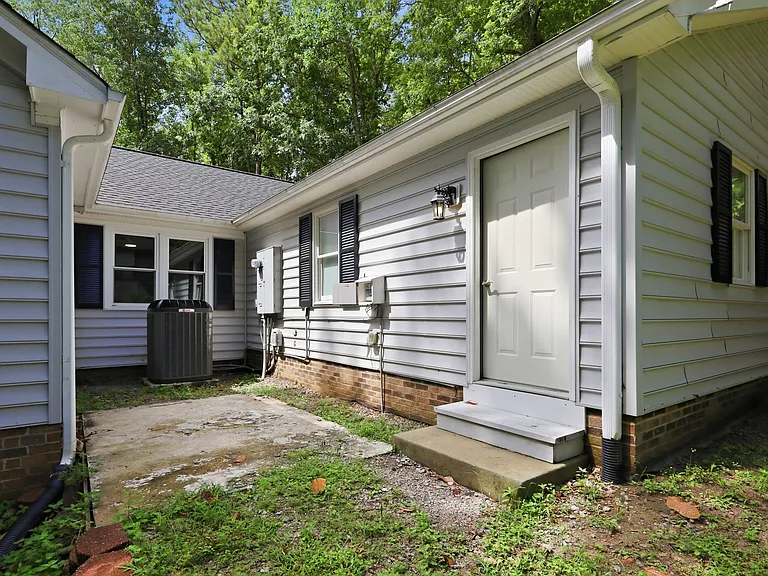 253 Lakeview Dr — Photo 14