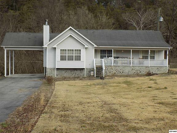 2nd image of 3333 Oma Lee Dr