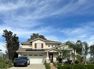 11918 Edgecliff Ave, Sylmar, CA 91342