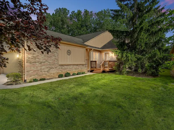 21635 River Ridge Trl, Farmington, MI 48335