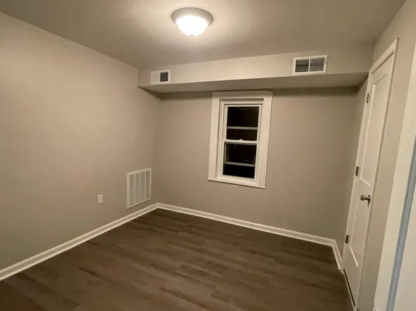 54 Knous Ln, Stuarts Draft, VA 24477