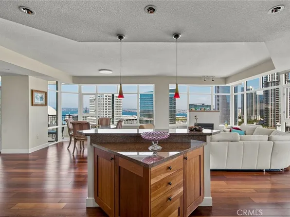 700 W Harbor Dr W #1601, San Diego, CA 92101