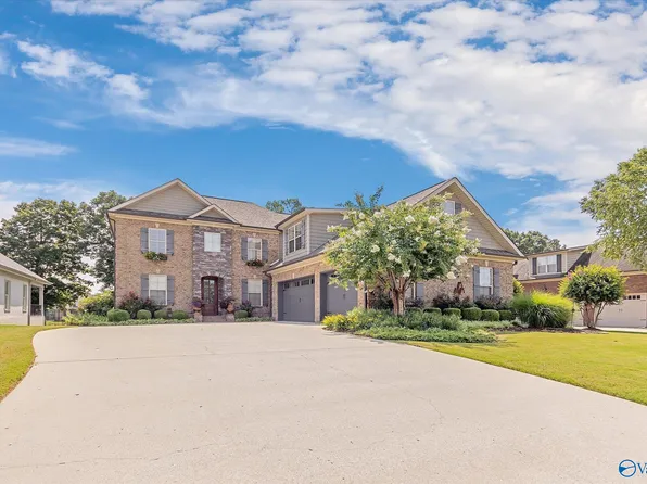 14370 Muirfield Dr, Athens, AL 35613