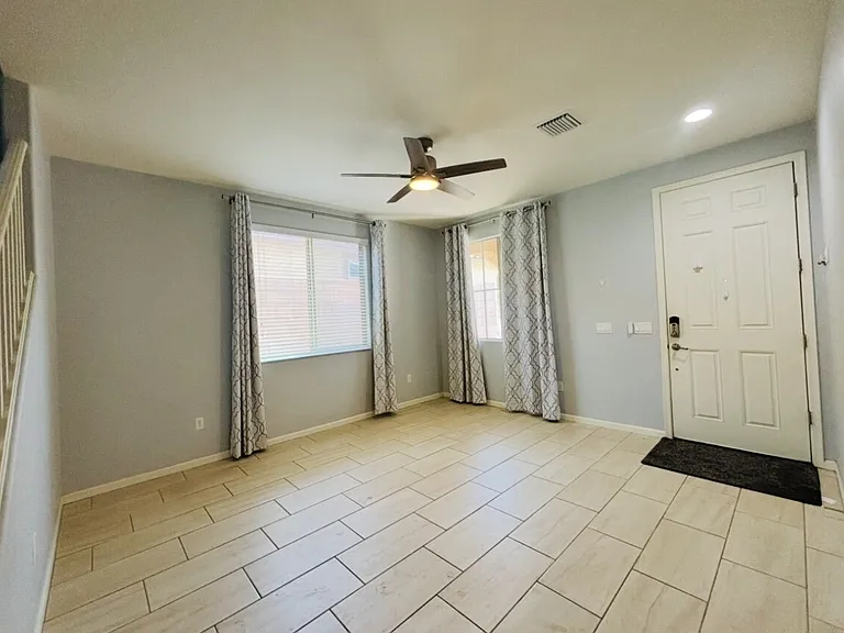 11465 E Squash Blossom Loop — Photo 2