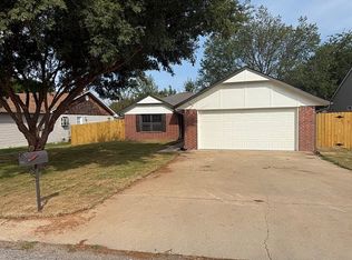 109 Goins Rd, Grove, OK 74344