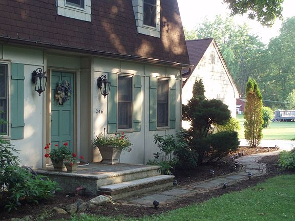 front walk bluestone stoop