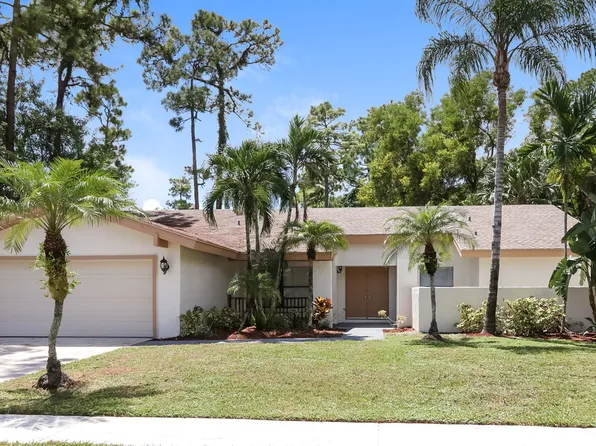 12463 Sawgrass Ct, Wellington, FL 33414