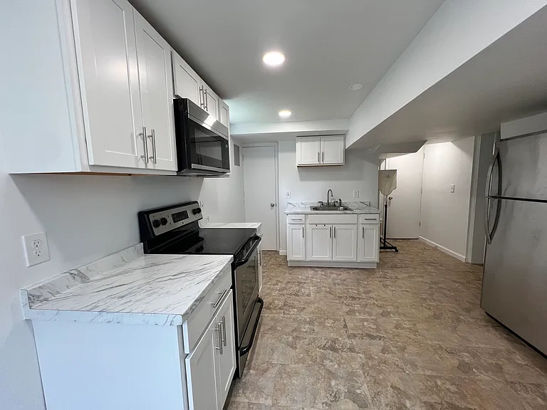 10230 Conover Dr — Photo 4