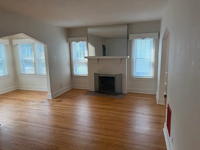 216 Kensington Pl — Photo 6