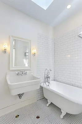 Rented by Corcoran | media 19