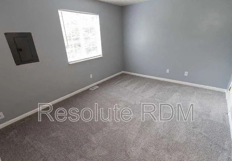 3826 Ireland Dr — Photo 29