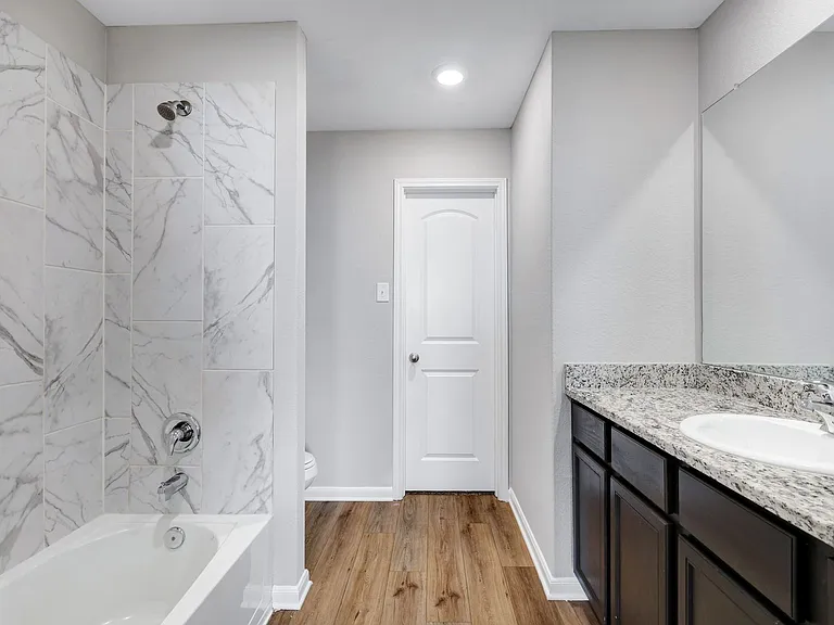 9226 Bennett Frst — Photo 16
