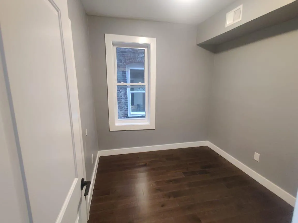 48 Carroll St — Photo 2