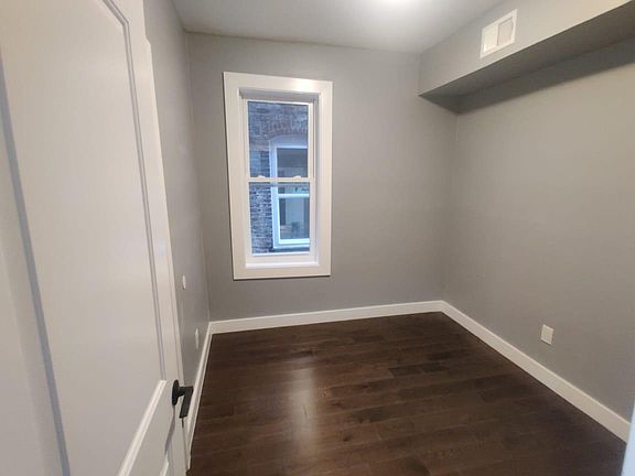 2nd image of 48 Carroll St #9E