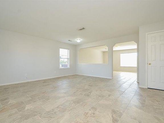 2nd image of 3203 Maryfield Ln