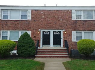 5 Columbia Dr APT 2B, Bridgewater, NJ 08807