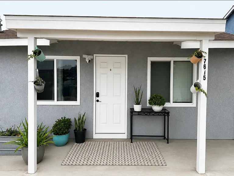 7615 Lincoln Ave — Photo 1