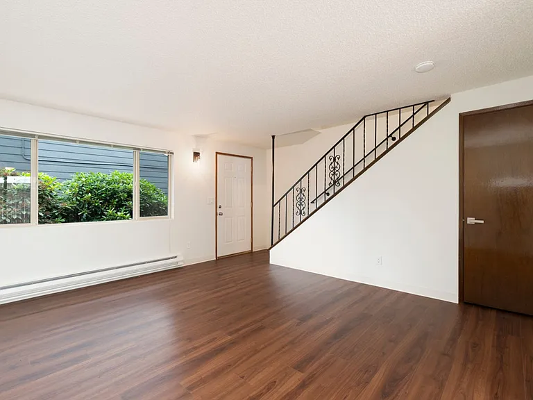 Cascade Vista — Photo 23