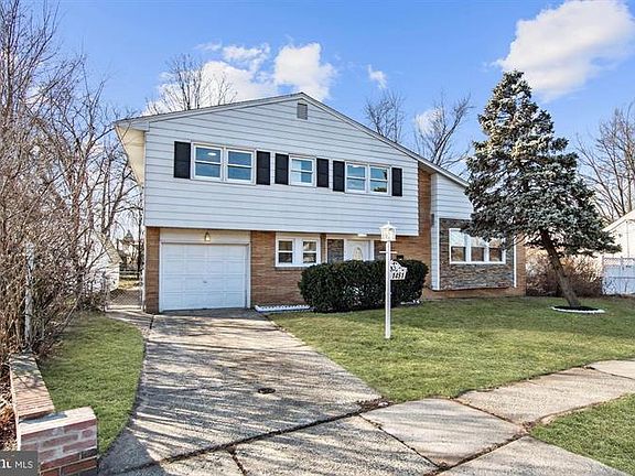 2nd image of 1451 Hollinshed Ave