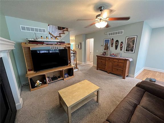 4th image of 503 Fountain Hills Dr