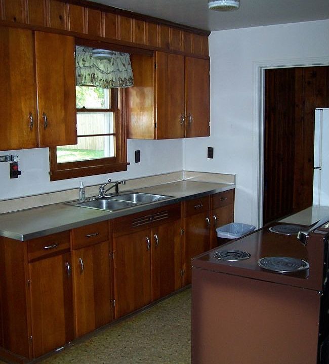 2nd image of 105 Donald St