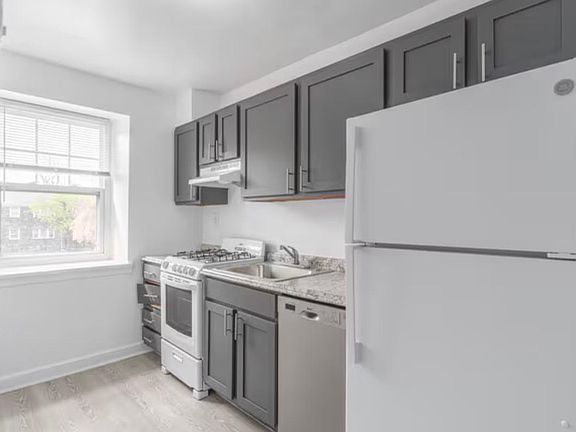 3rd image of 4991 Parkside Ave #87c2836fa