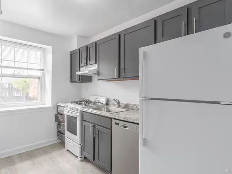 Wynnefield Terrace — Photo 1