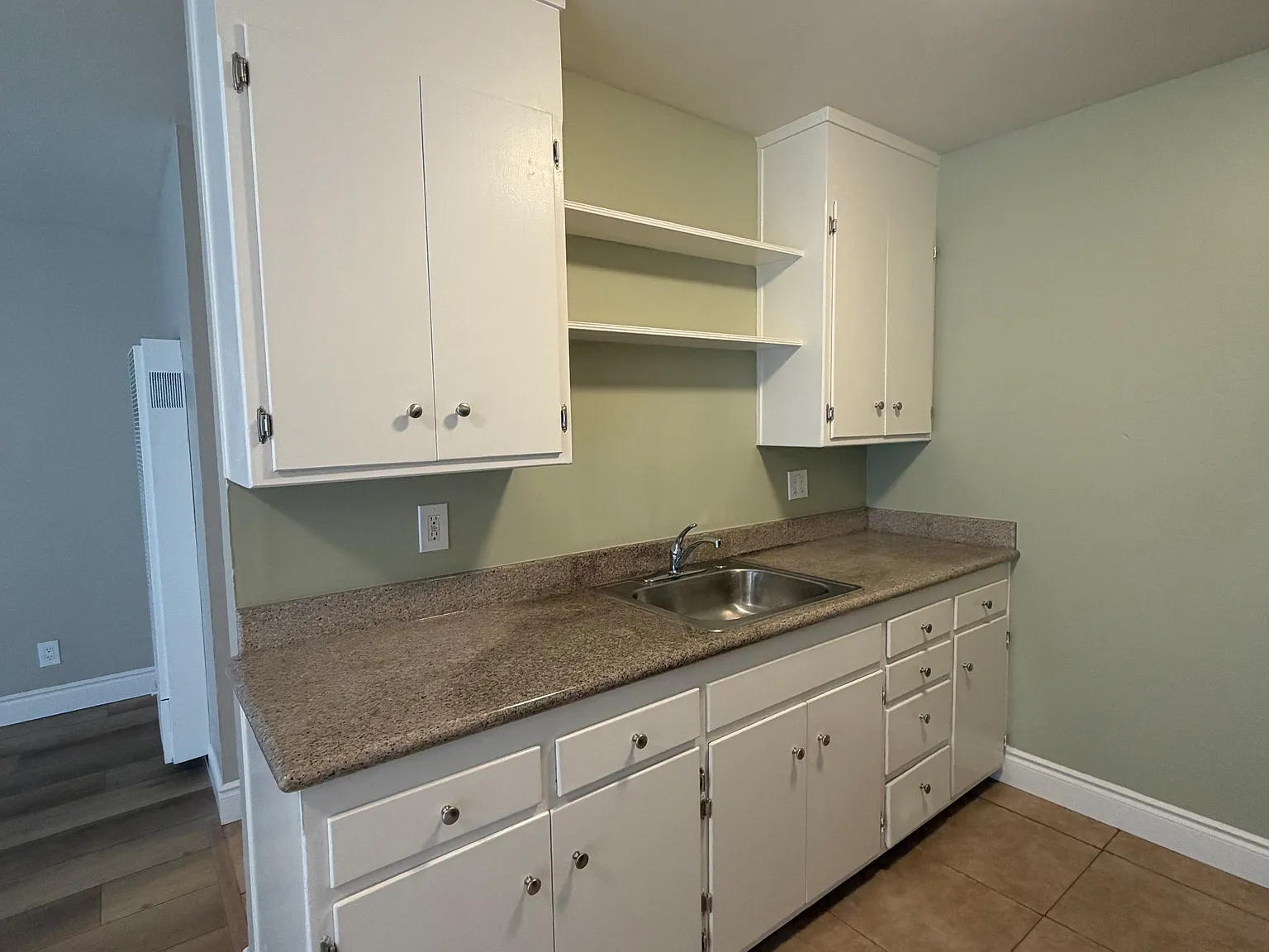 2 bed, 1.5 bath, 1000 sqft, $2,295 — Photo 3