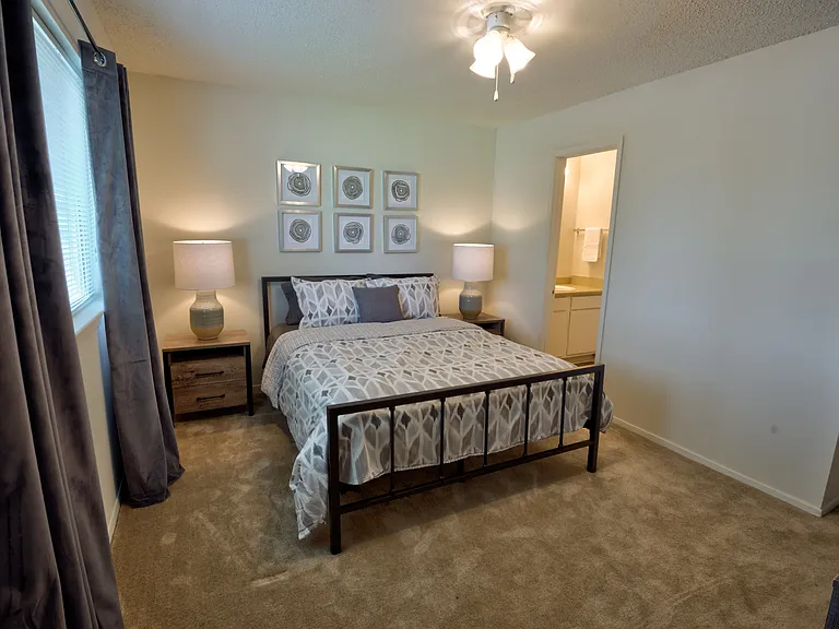 Sycamore Point Apartment Homes — Photo 13