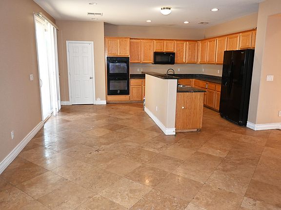 3rd image of 3025 Palladio Ave