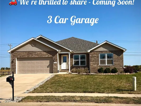 636 Eisenhower Blvd, Troy, IL 62294