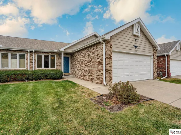 8234 Karl Ridge Rd, Lincoln, NE 68506