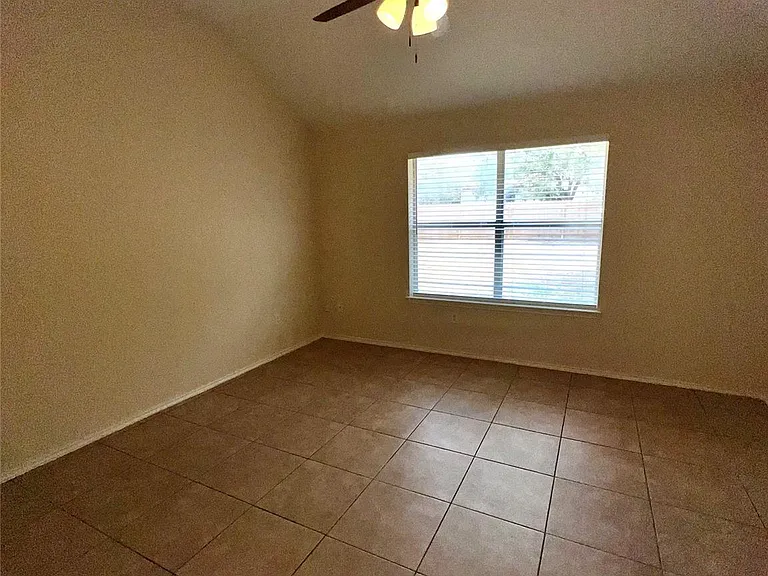 1210 Canna Lily Ln — Photo 14