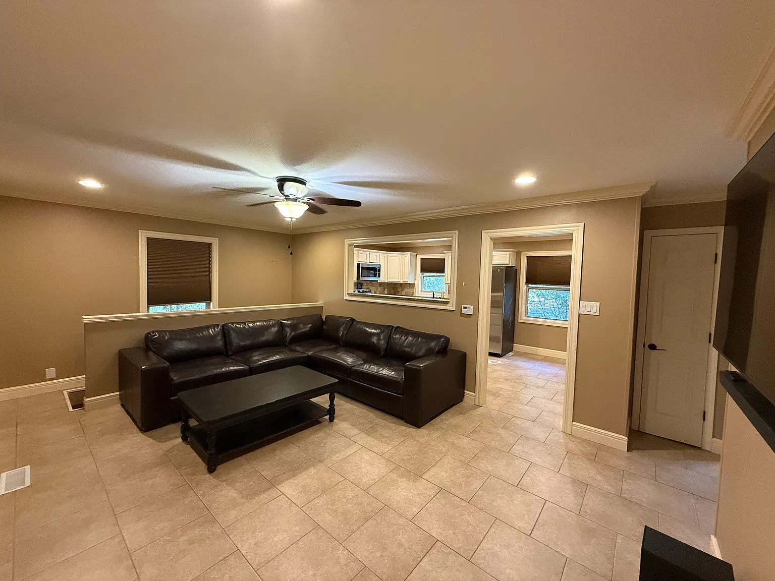 3 bed, 1700 sqft, $1,750 — Photo 2