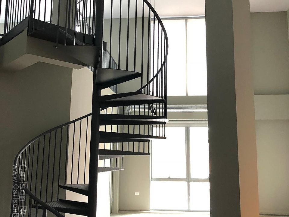 1st image of 1245 N Milwaukee Ave