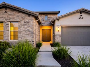 3636 Elberta Circle, Dinuba, CA