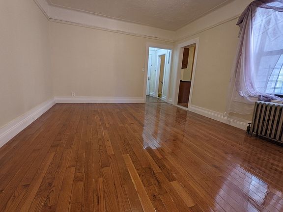 4th image of 147-15 Northern Blvd #E1