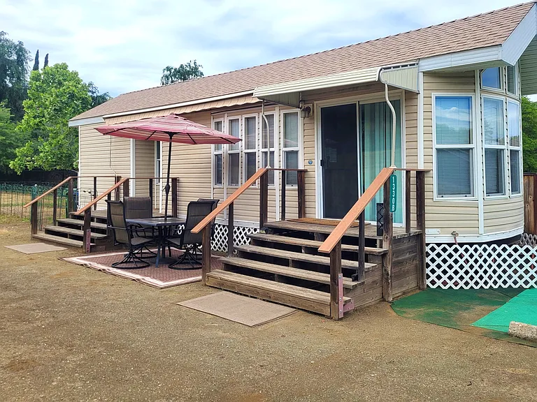 1330 W Edmundson Ave #B — Photo 3